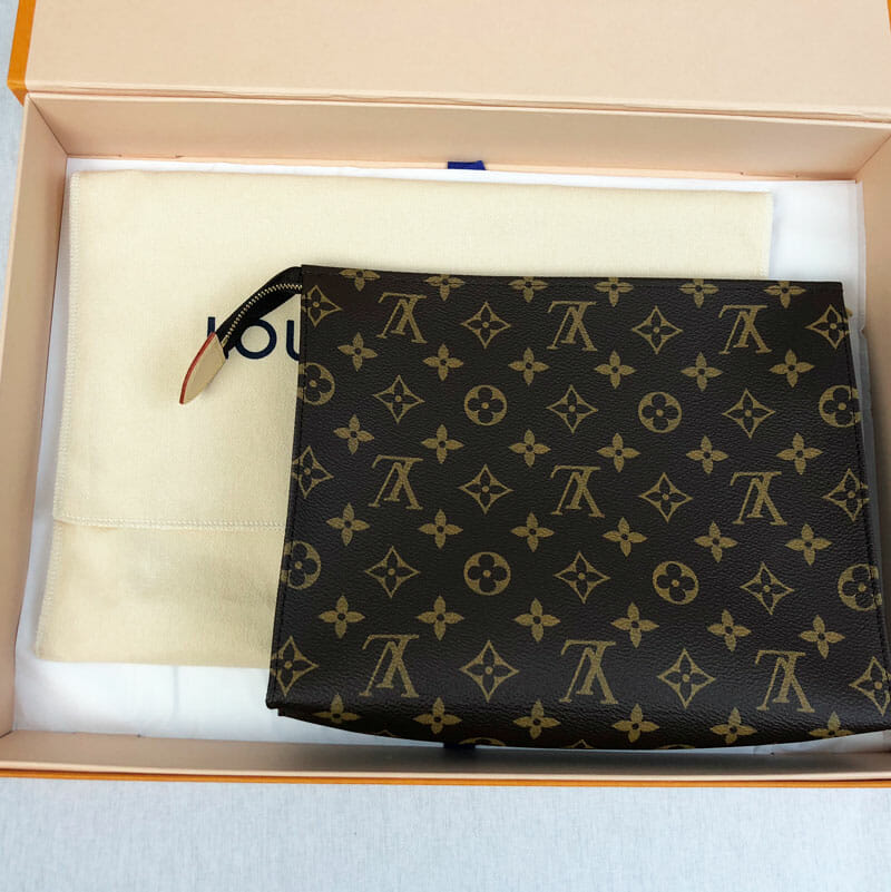 Louis Vuitton Toiletry Pouch 26 Monogram Clutch Bag BRAND NEW