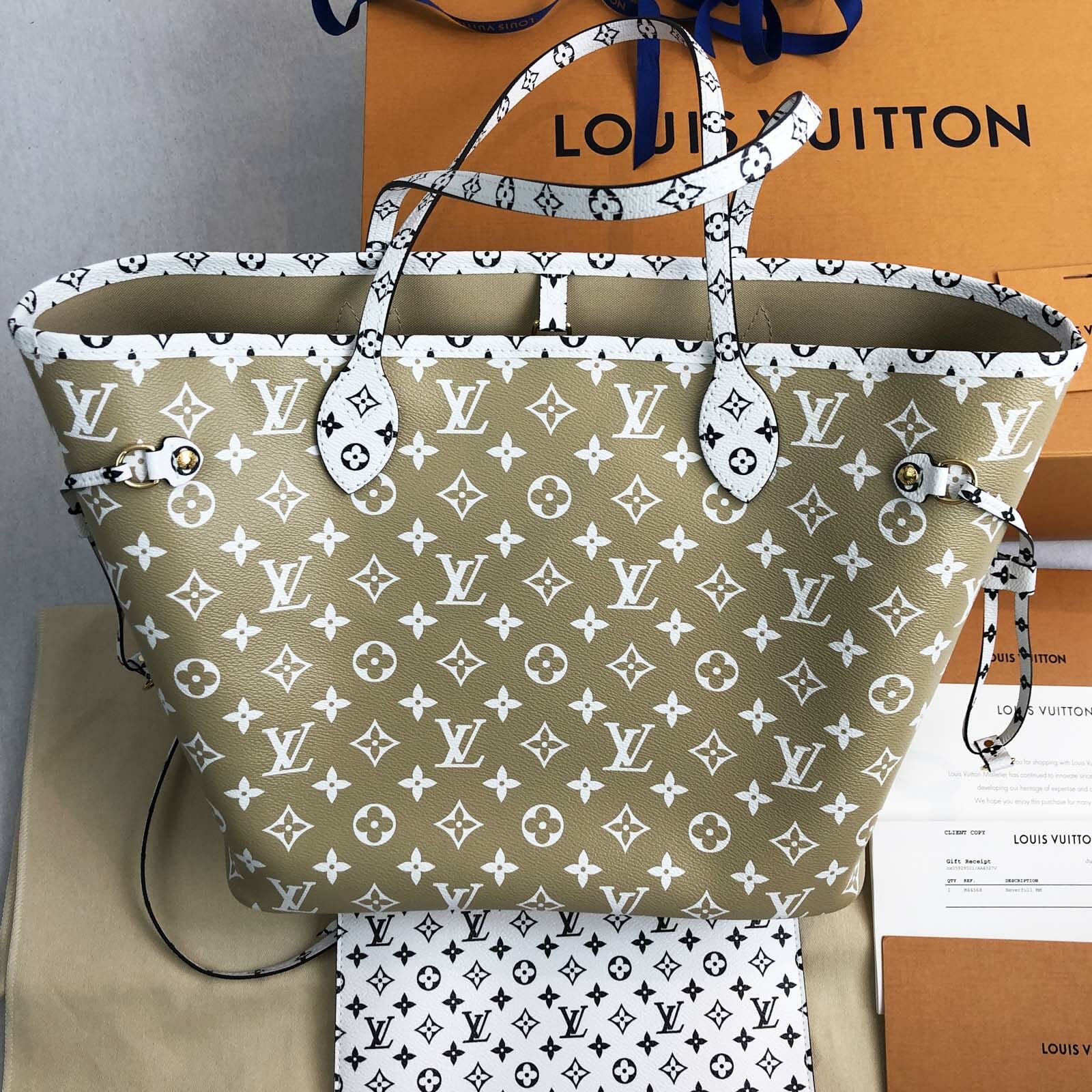 Louis Vuitton Giant Monogram Khaki / Green with Pouch - Handbagholic