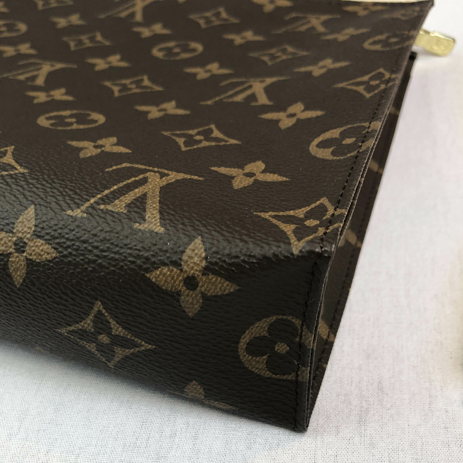 Louis Vuitton Toiletry Pouch 26 Monogram Clutch Bag Handbagholic