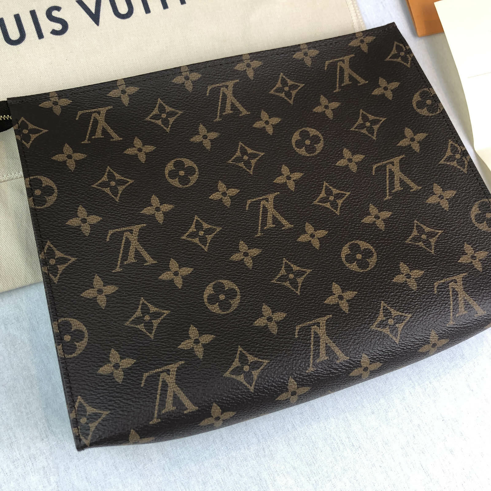 Louis+Vuitton+Toiletry+Pouch+19+Brown+Canvas+Monogram+Coated for