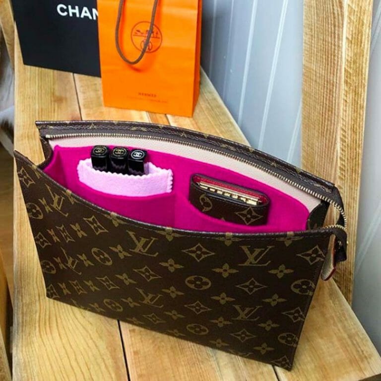 toiletry pouch on chain lv