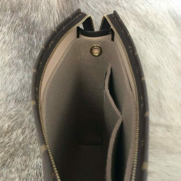 louis vuitton toiletry pouch 26 conversion kit handbag liner to shoulder bag inside