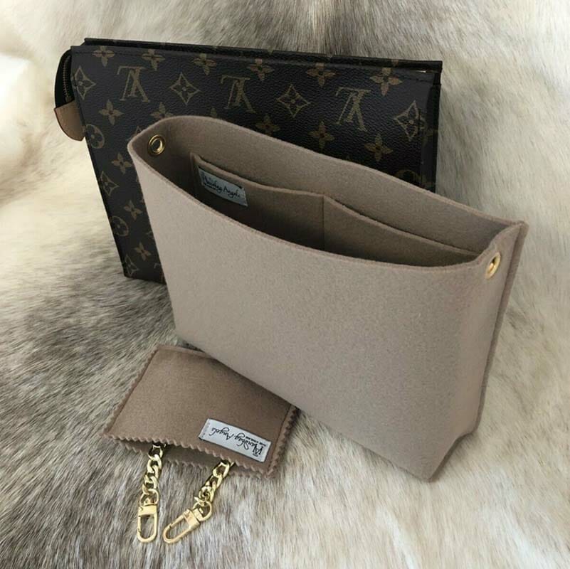 toiletry pouch on chain lv