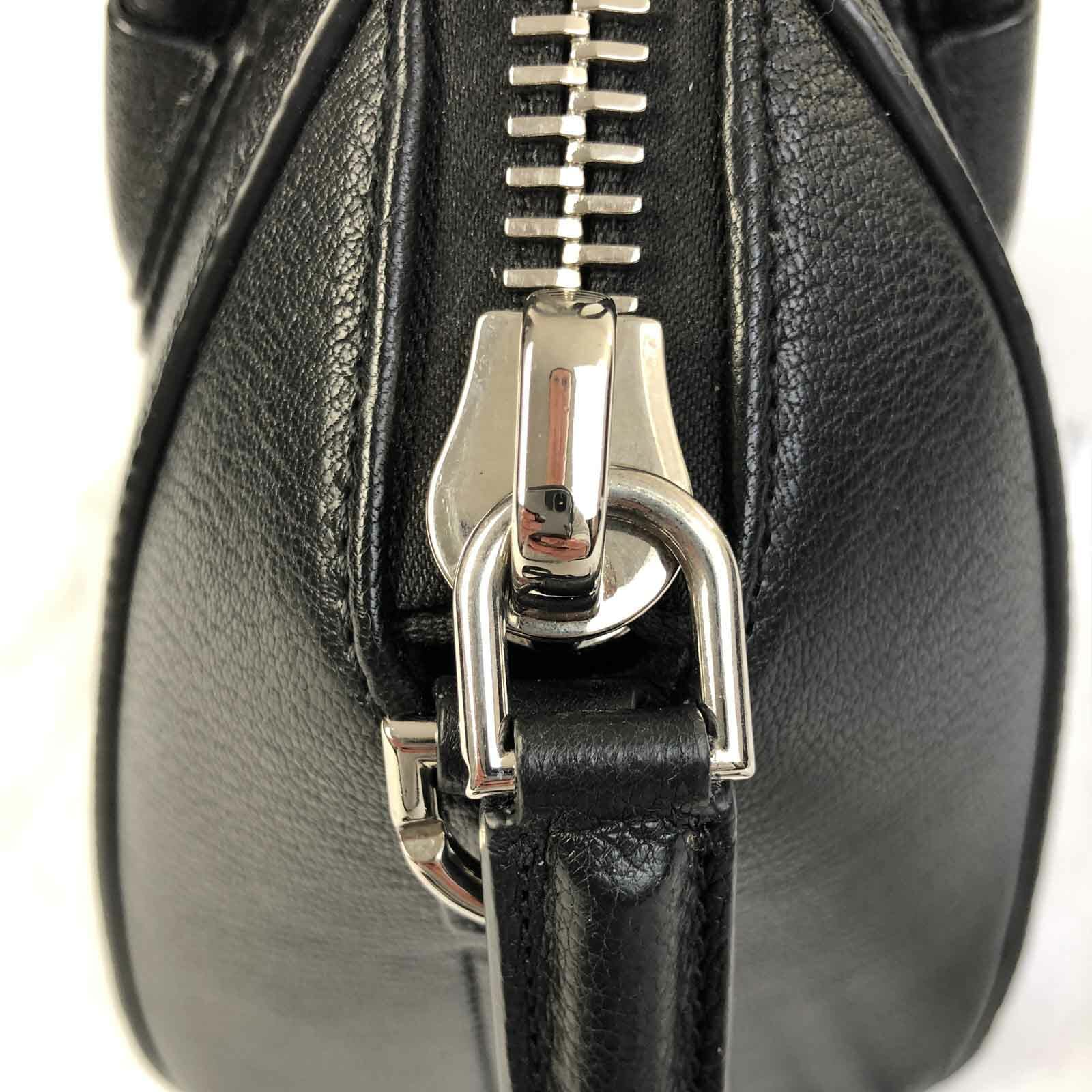 givenchy zipper