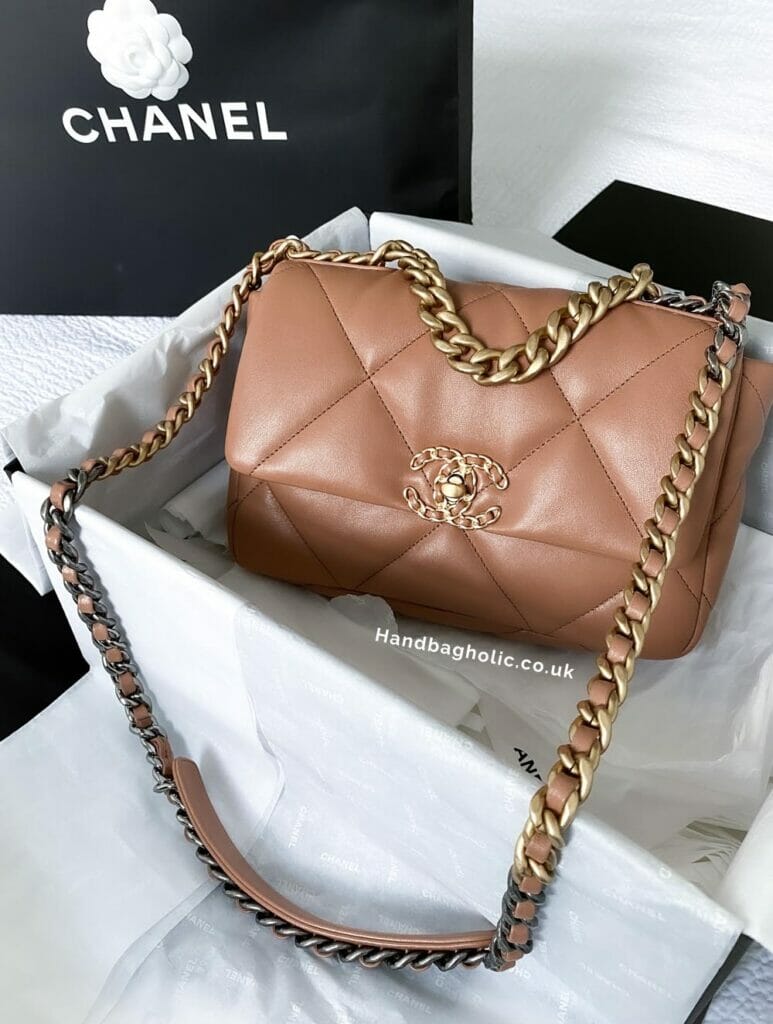 Chanel Small 19 flap bag gold lambskin 21P