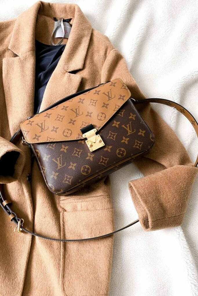 Louis Vuitton reverse monogram pochette metis bag best first bag