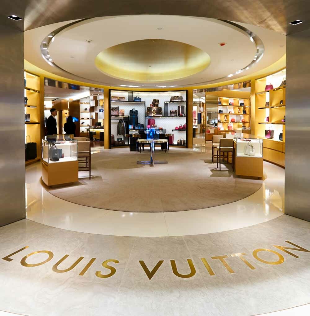 Is there a Louis Vuitton outlet store with discounted products?