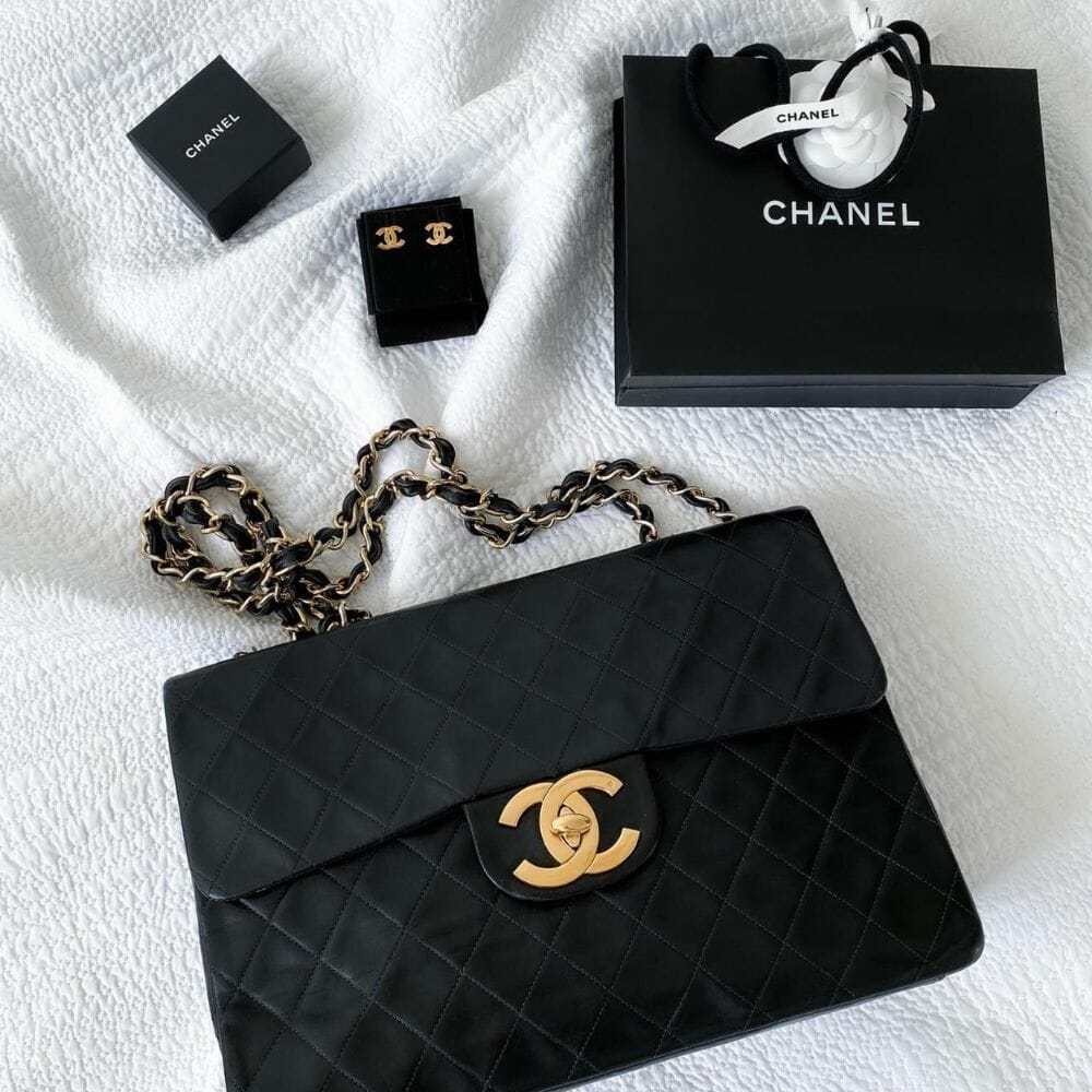 Chanel Classic Flap Vintage Black Flat Lay