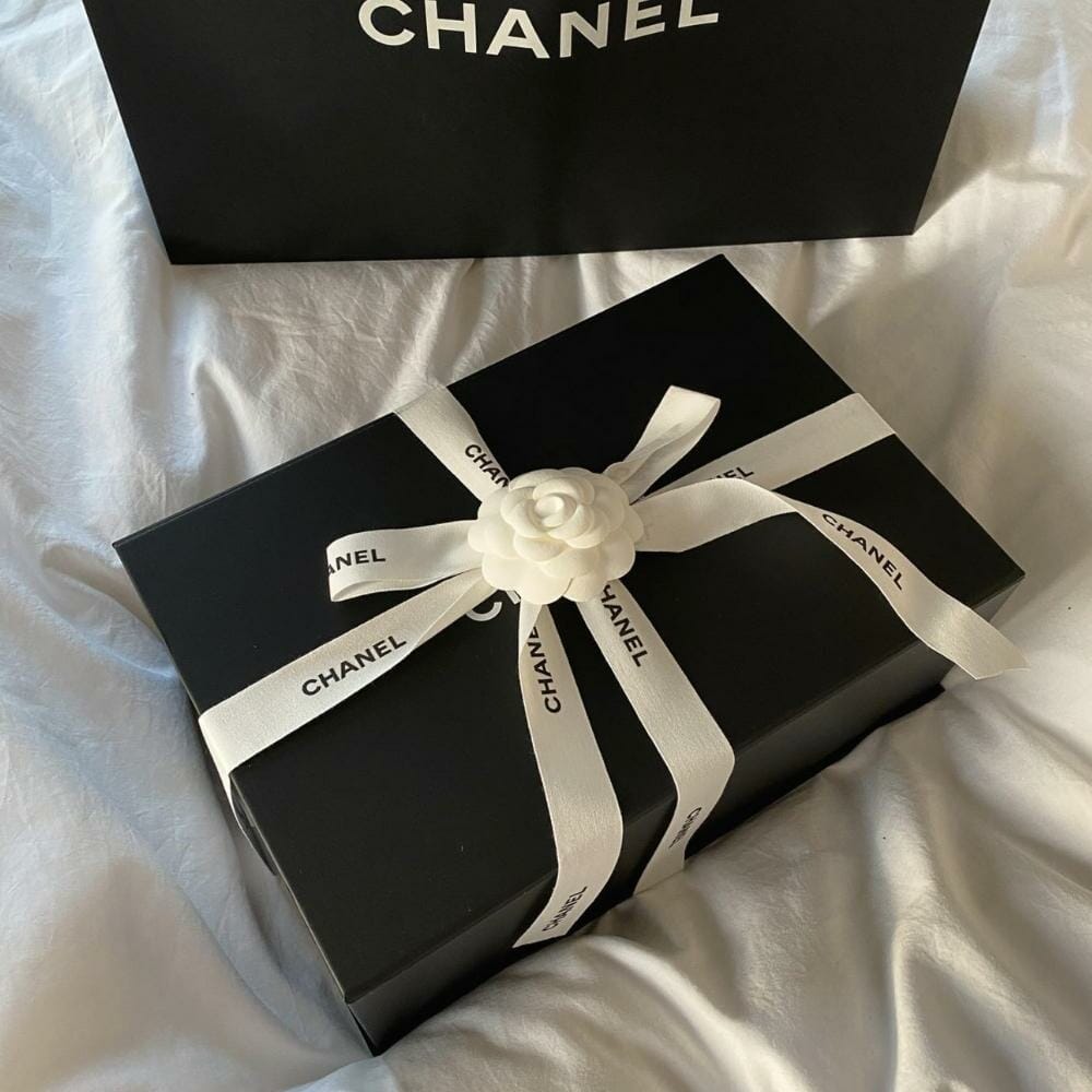 chanel boutique chanel wrapping